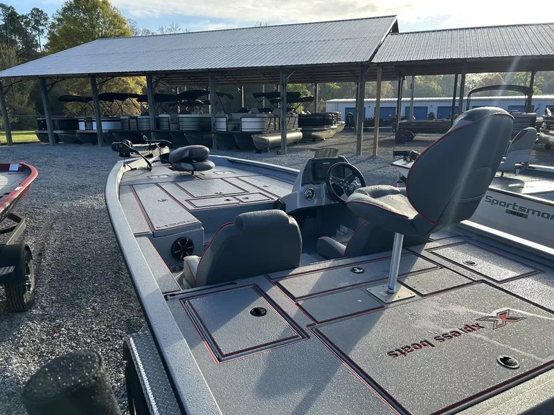 Slide: The Image of Xpress H20C Crappie 2026 - 5