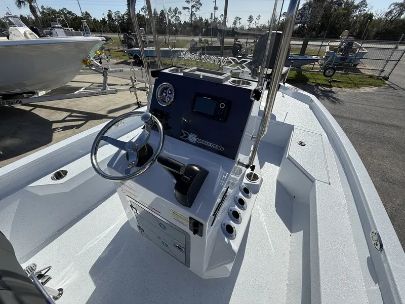 Slide: The Image of Xpress H20B Bay 2026 - 13