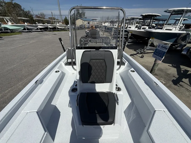 Slide: The Image of Xpress H20B Bay 2026 - 9