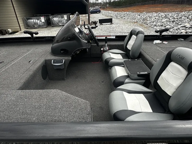 Slide: The Image of Lowe Stinger ST175 LOADED WITH ADDONS 2016 - 9