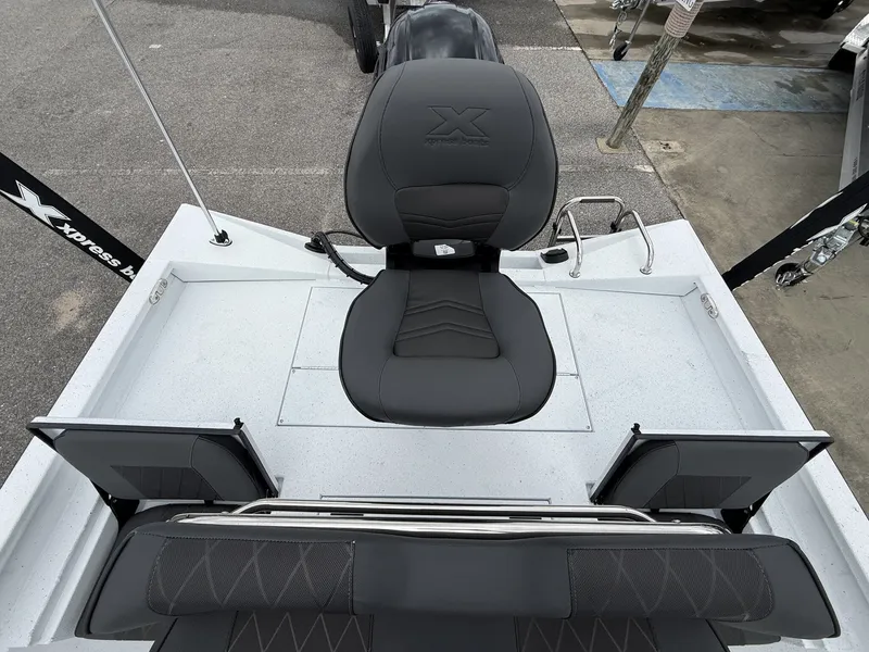 Slide: The Image of Xpress H20B Bay 2026 - 12