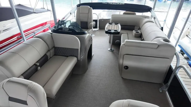 Slide: The Image of Tracker 20DLX Fishin Barge 2022 - 15