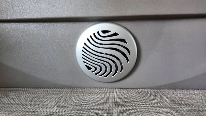 Slide: The Image of Tracker 20DLX Fishin Barge 2022 - 30