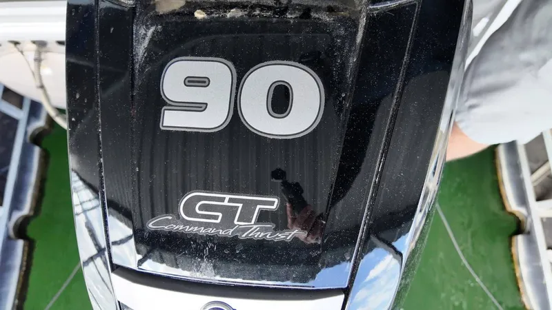 Slide: The Image of Tracker 20DLX Fishin Barge 2022 - 32