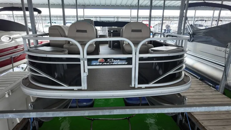 Slide: The Image of Tracker 20DLX Fishin Barge 2022 - 5