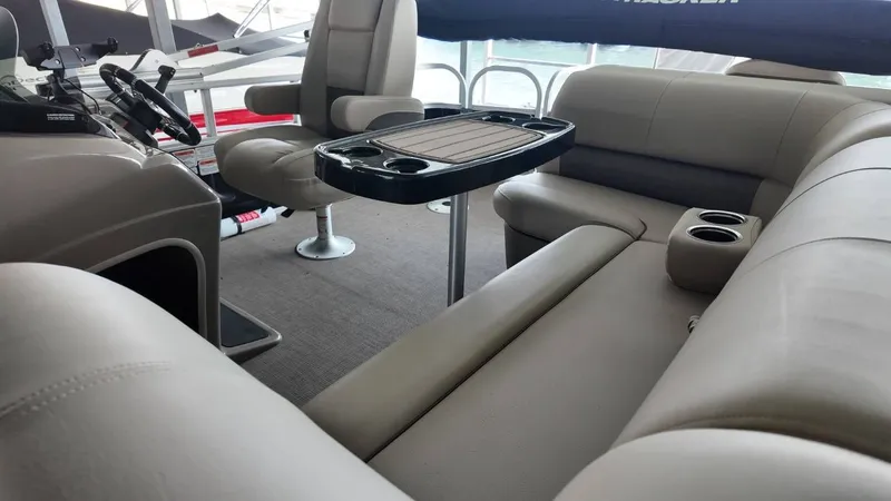 Slide: The Image of Tracker 20DLX Fishin Barge 2022 - 55