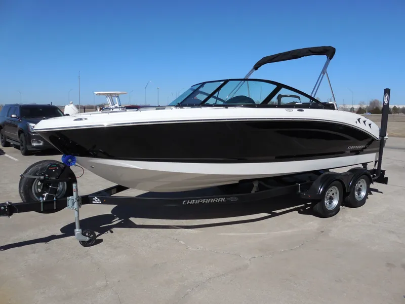 Slide: The Image of Chaparral 21 SSi 2026 - 7