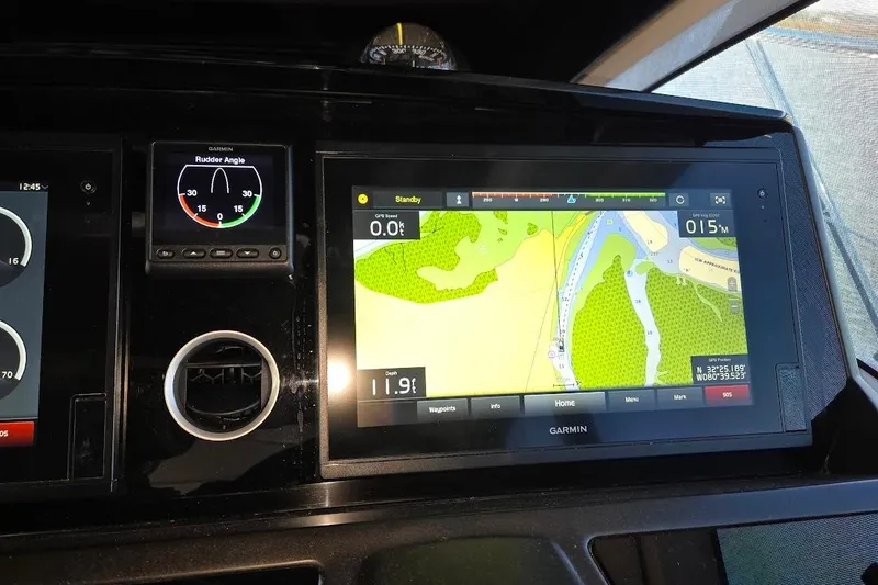 Slide: The Image of Garmin navigation display on 2019 Sunseeker Predator 50 yacht dashboard. - 19