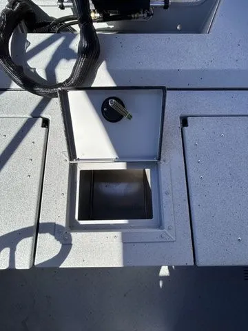 Slide: The Image of SeaArk SeaArk Easy 200 2026 - 10