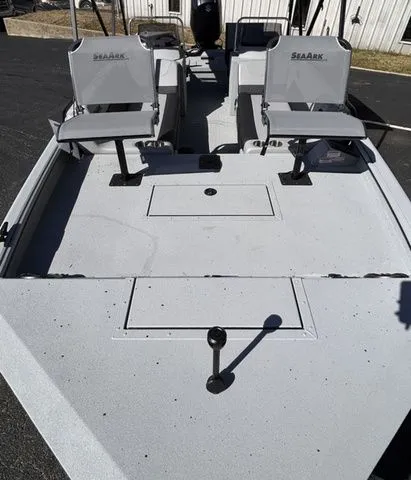 Slide: The Image of SeaArk SeaArk Easy 200 2026 - 4