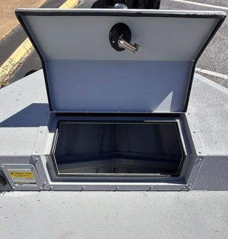 Slide: The Image of SeaArk SeaArk Easy 200 2026 - 9