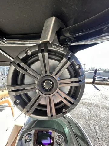 Slide: The Image of Chaparral 23 SSi 2023 - 15