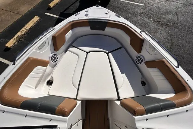 Slide: The Image of Chaparral 23 SSi 2023 - 3