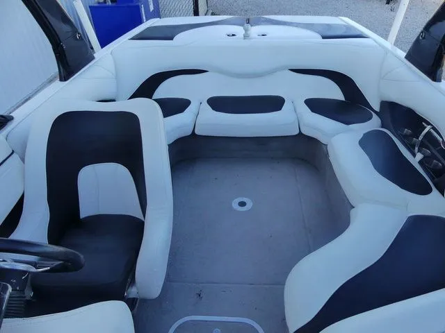 Slide: The Image of Malibu Wakesetter VTX 2008 - 19