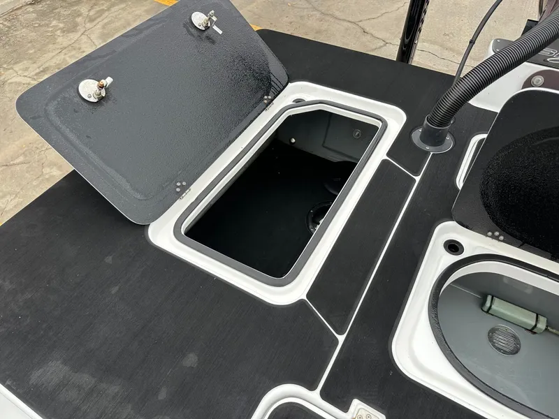 Slide: The Image of ES Custom REVOLUTION 23 2023 - 11