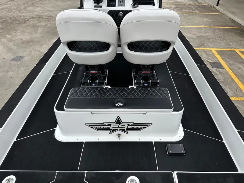 Slide: The Image of ES Custom REVOLUTION 23 2023 - 14