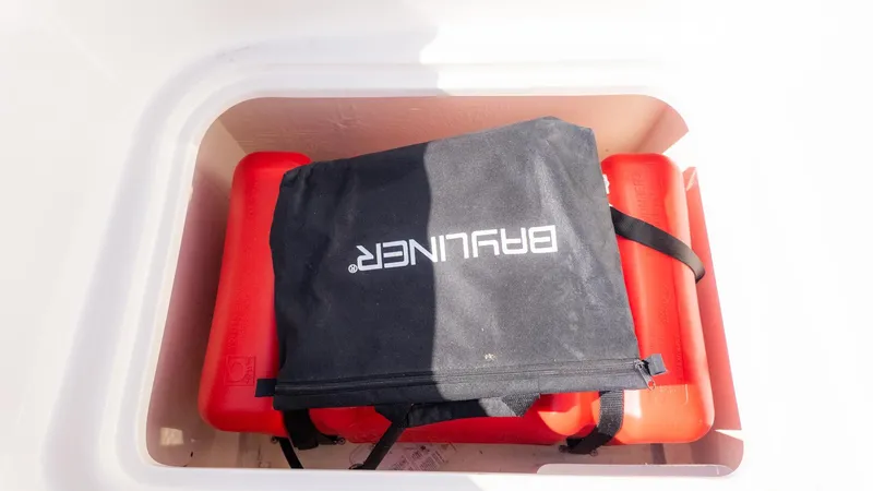 Slide: The Image of Bayliner Element E16 2021 - 10