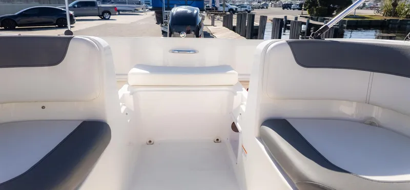 Slide: The Image of Bayliner Element E16 2021 - 11