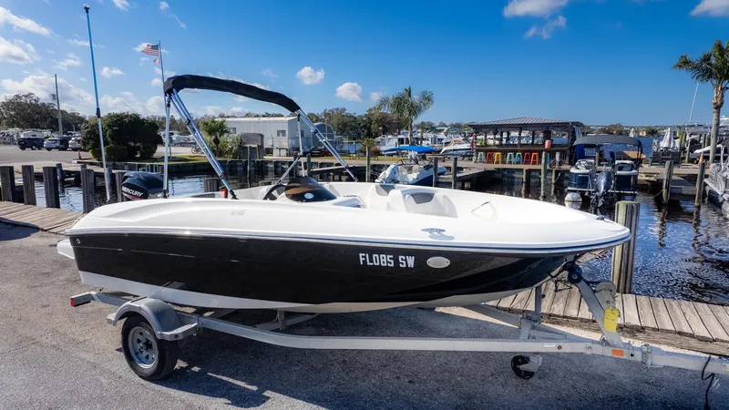 Slide: The Image of Bayliner Element E16 2021 - 3