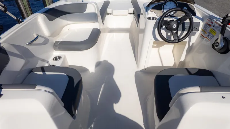 Slide: The Image of Bayliner Element E16 2021 - 8