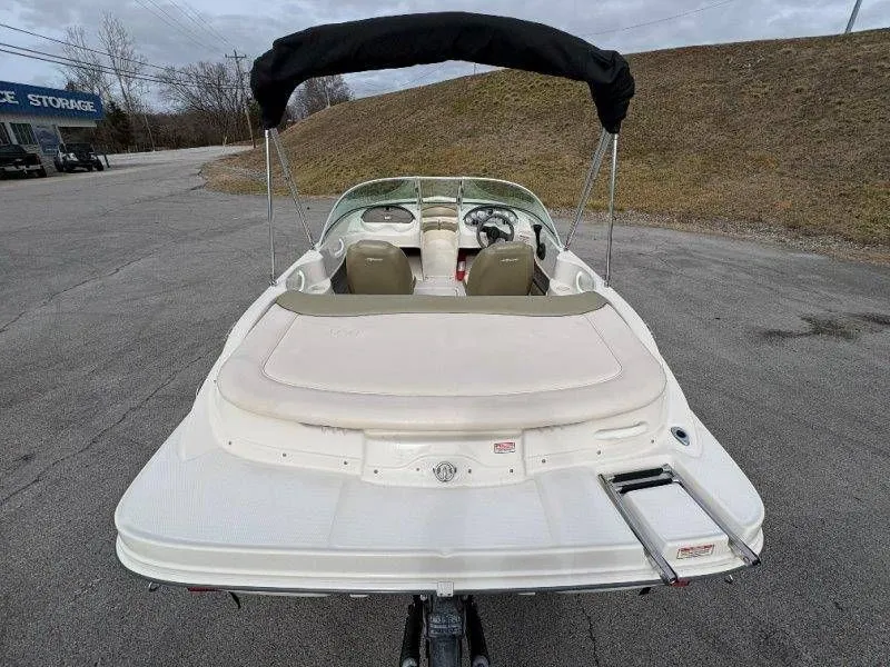 Slide: The Image of Sea Ray 180 Sport 2005 - 13