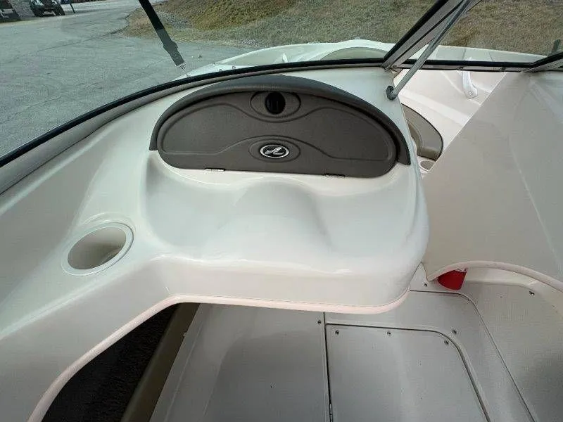 Slide: The Image of Sea Ray 180 Sport 2005 - 20