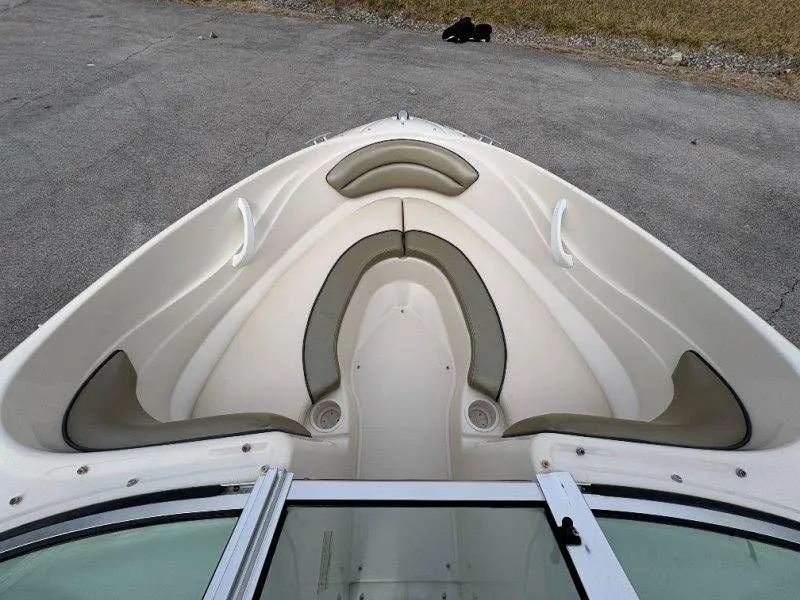Slide: The Image of Sea Ray 180 Sport 2005 - 32
