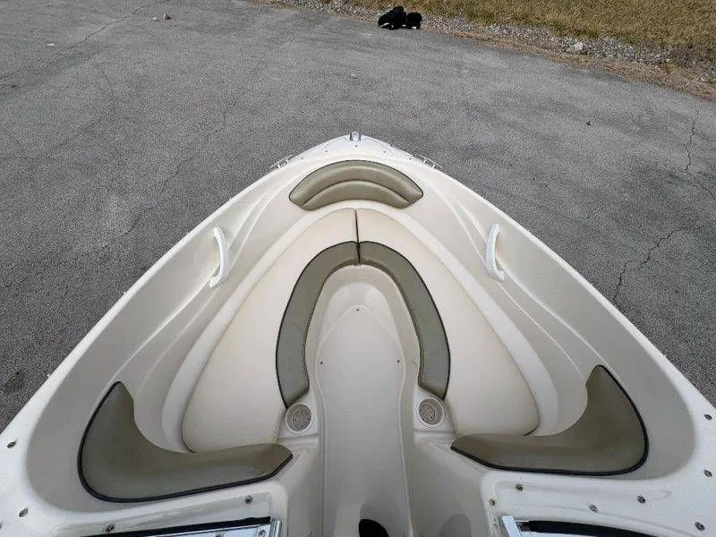 Slide: The Image of Sea Ray 180 Sport 2005 - 33