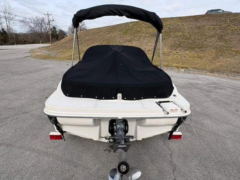 Slide: The Image of Sea Ray 180 Sport 2005 - 49