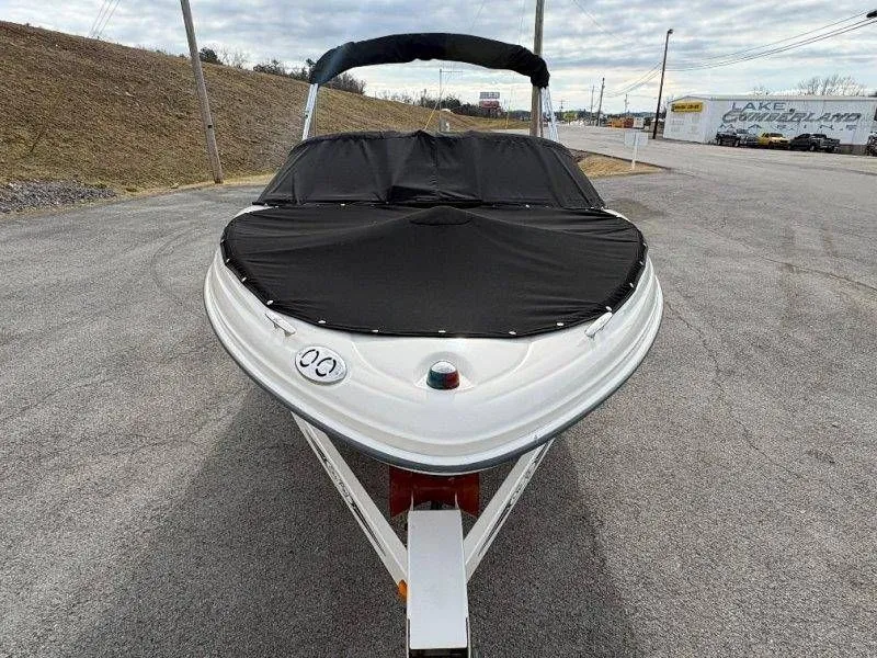 Slide: The Image of Sea Ray 180 Sport 2005 - 51