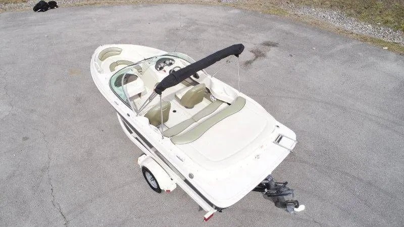 Slide: The Image of Sea Ray 180 Sport 2005 - 7