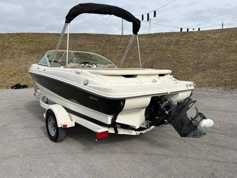 Slide: The Image of Sea Ray 185 Sport 2005 - 10