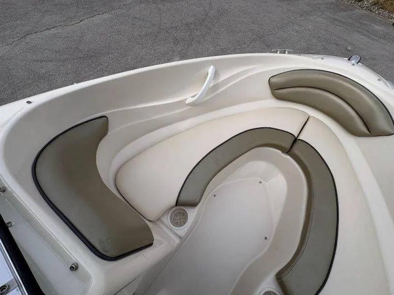 Slide: The Image of Sea Ray 185 Sport 2005 - 27