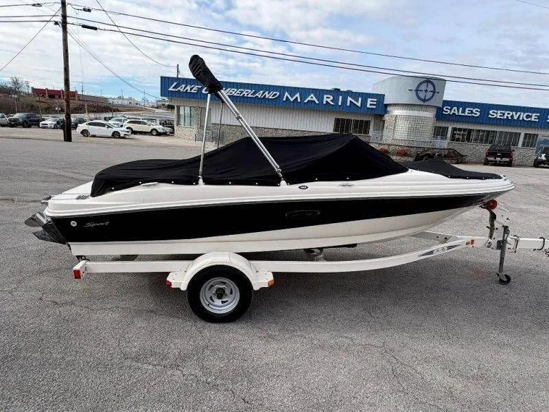 Slide: The Image of Sea Ray 185 Sport 2005 - 45