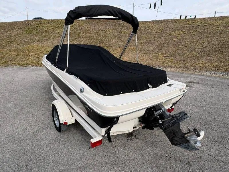 Slide: The Image of Sea Ray 185 Sport 2005 - 48