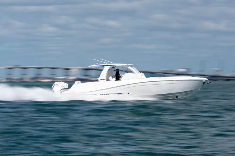 Slide: The Image of Deep Impact 399 Sport 2026 - 15