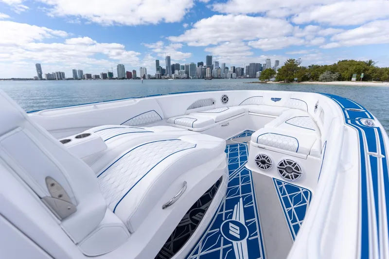 Slide: The Image of Deep Impact 399 Sport 2026 - 17