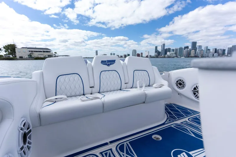 Slide: The Image of Deep Impact 399 Sport 2026 - 25