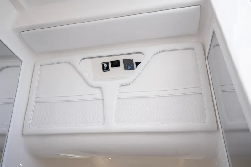 Slide: The Image of Deep Impact 399 Sport 2026 - 37