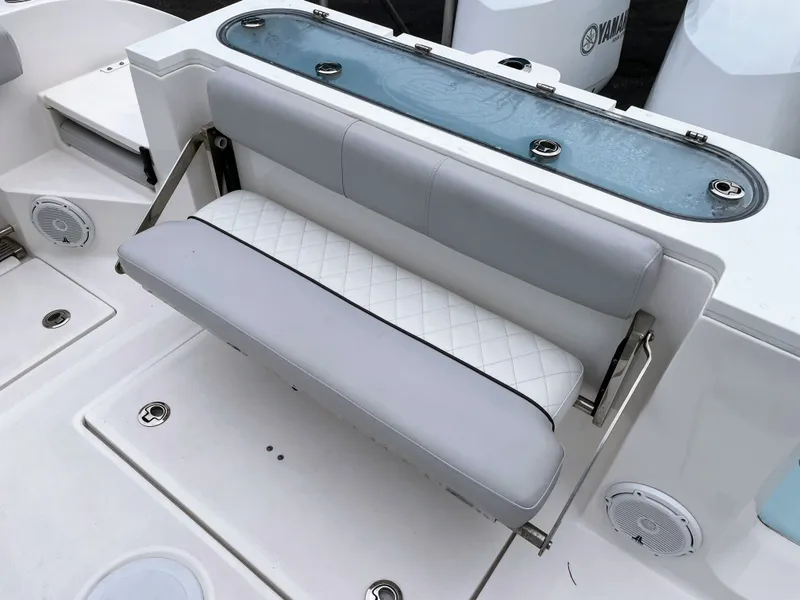 Slide: The Image of Bench seat and livewell on a 2019 Sea Fox 328 Commender boat. - 31