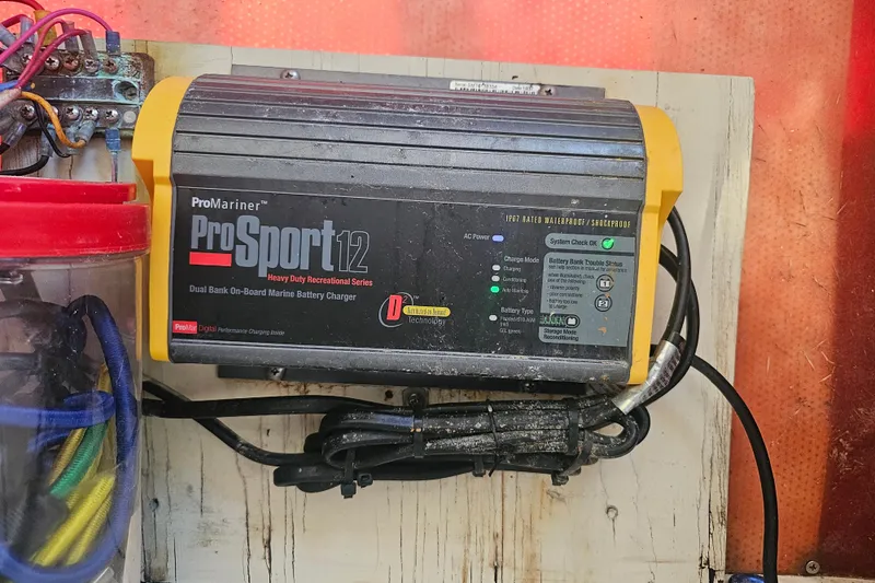 Slide: The Image of ProMariner ProSport 12 marine battery charger on 2002 Sea Fox 210 Center Console boat. - 9