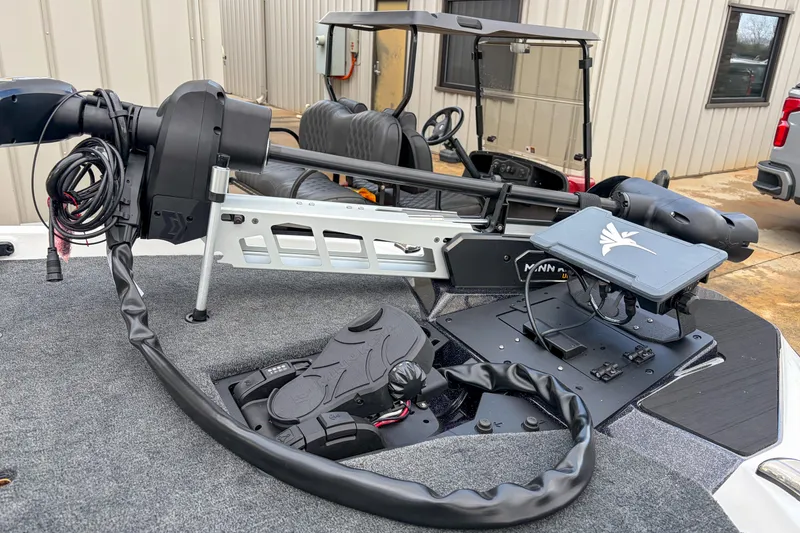 Slide: The Image of 2026 Skeeter ZXE21 boat with advanced trolling motor and navigation system. - 3