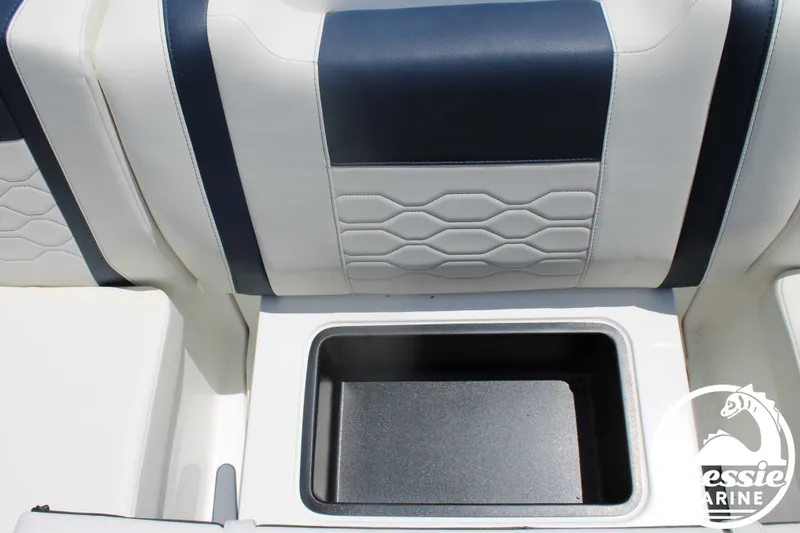 Slide: The Image of Malibu Wakesetter 23 LSV 2024 - 26