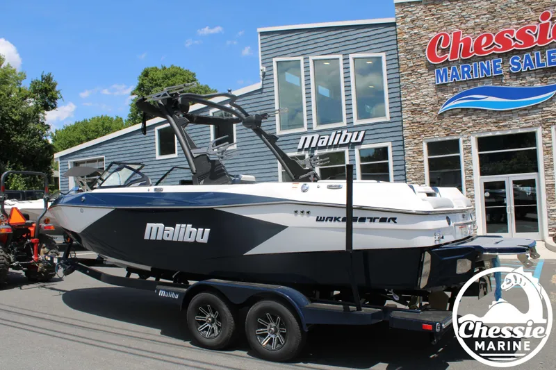 Slide: The Image of Malibu Wakesetter 23 LSV 2024 - 3
