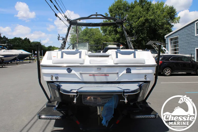 Slide: The Image of Malibu Wakesetter 23 LSV 2024 - 4