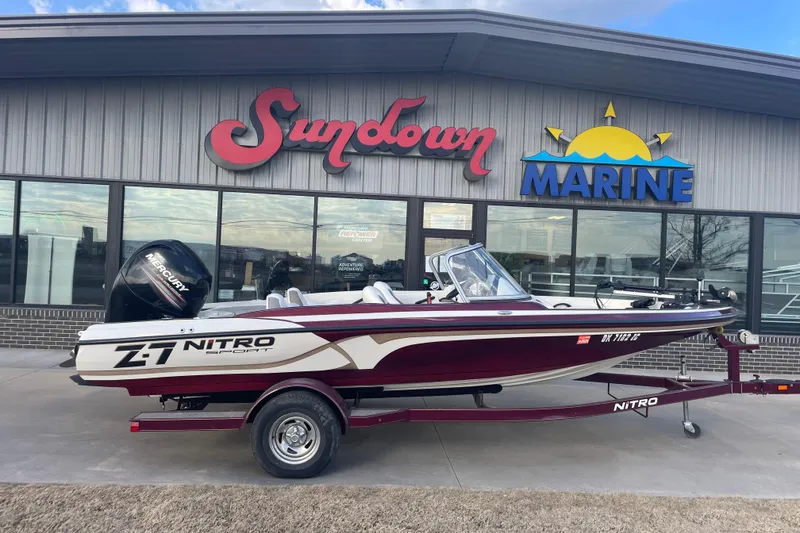 The Image of 2016 Nitro Z-7 Sport boat displayed at Sundown Marine dealership. - 0
