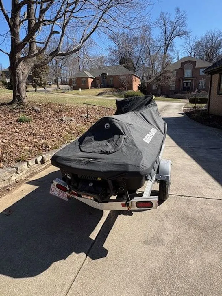 Slide: The Image of Sea-Doo GTI SE 2023 - 10
