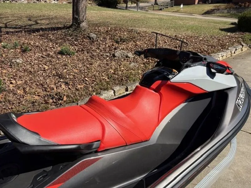 Slide: The Image of Sea-Doo GTI SE 2023 - 2