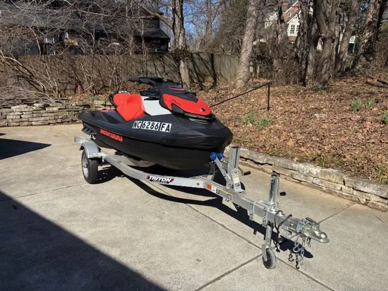 Slide: The Image of Sea-Doo GTI SE 2023 - 3