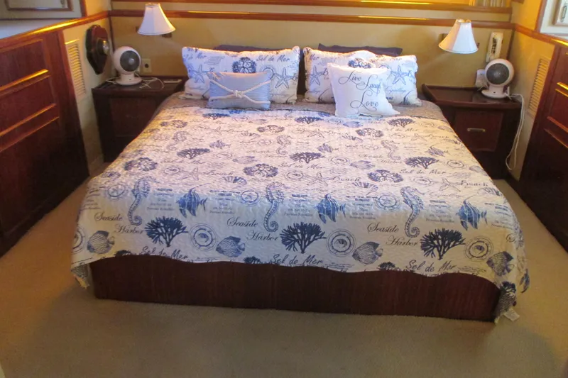 Slide: The Image of Bathroom vanity on 1981 Hatteras 61 Motor Yacht with sink and mirror. - 36